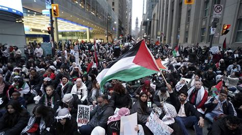 Man charged in suspected hate crime following rally in Toronto